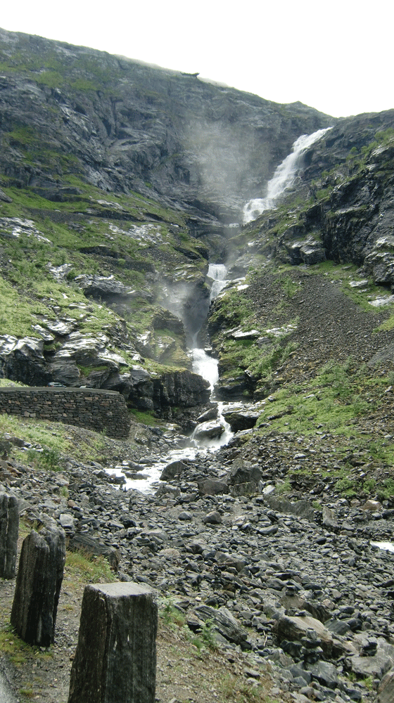 aug1-vatten-ner-dal